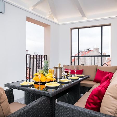 Love To Live Apartments ปราก ภายนอก รูปภาพ