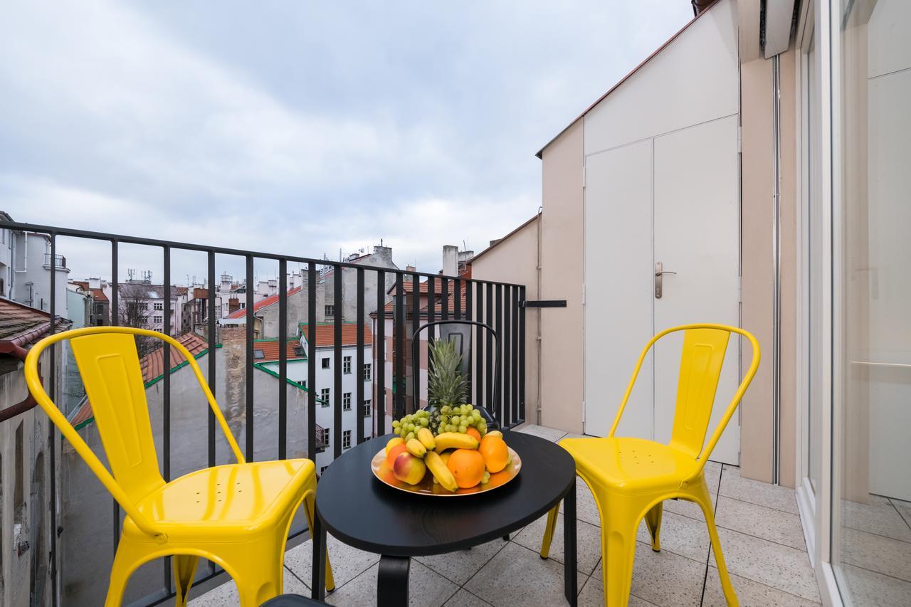 Love To Live Apartments ปราก ภายนอก รูปภาพ