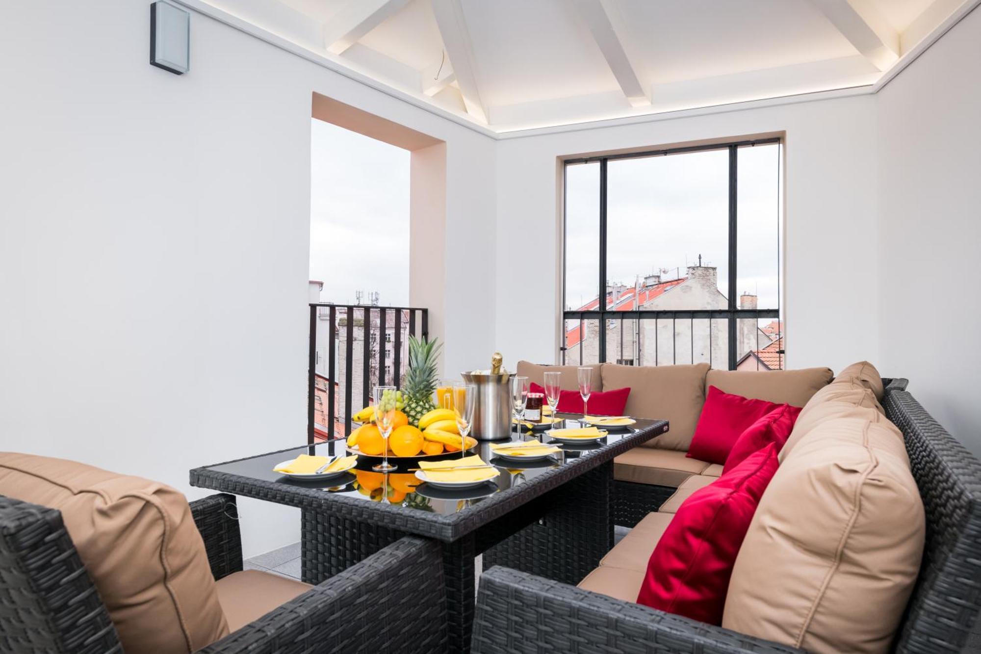 Love To Live Apartments ปราก ภายนอก รูปภาพ
